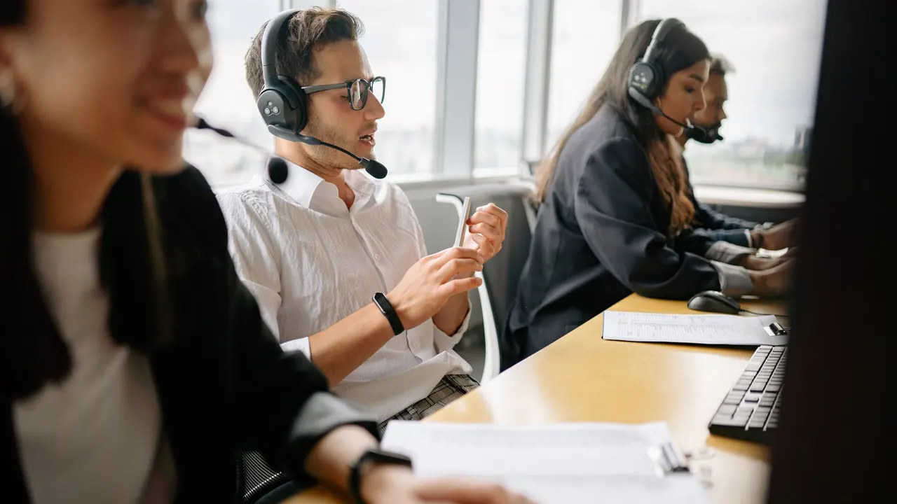 How Ecommerce Sellers Outsource Customer Service — And Why It Works